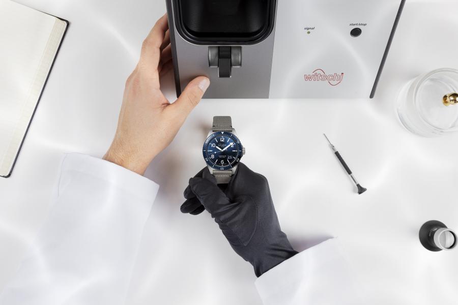 CHECKING YOUR WATCH FOR WATERRESISTANCE Tourbillon Boutique