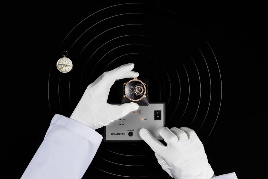 DEMAGNETIZING YOUR WATCH