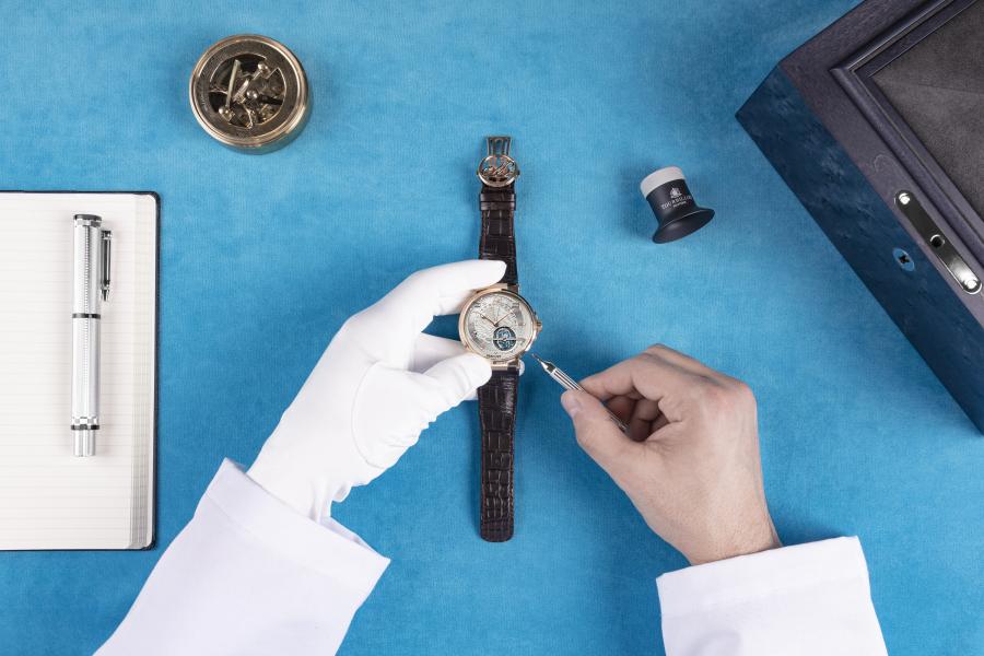 AFSTELLEN VAN DE COMPLICATIES EN FUNCTIES VAN UW HORLOGE